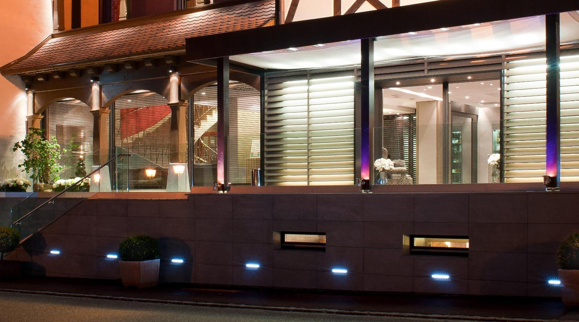 Logis Hotel Le Parc & Spa Сент-Ипполит Экстерьер фото