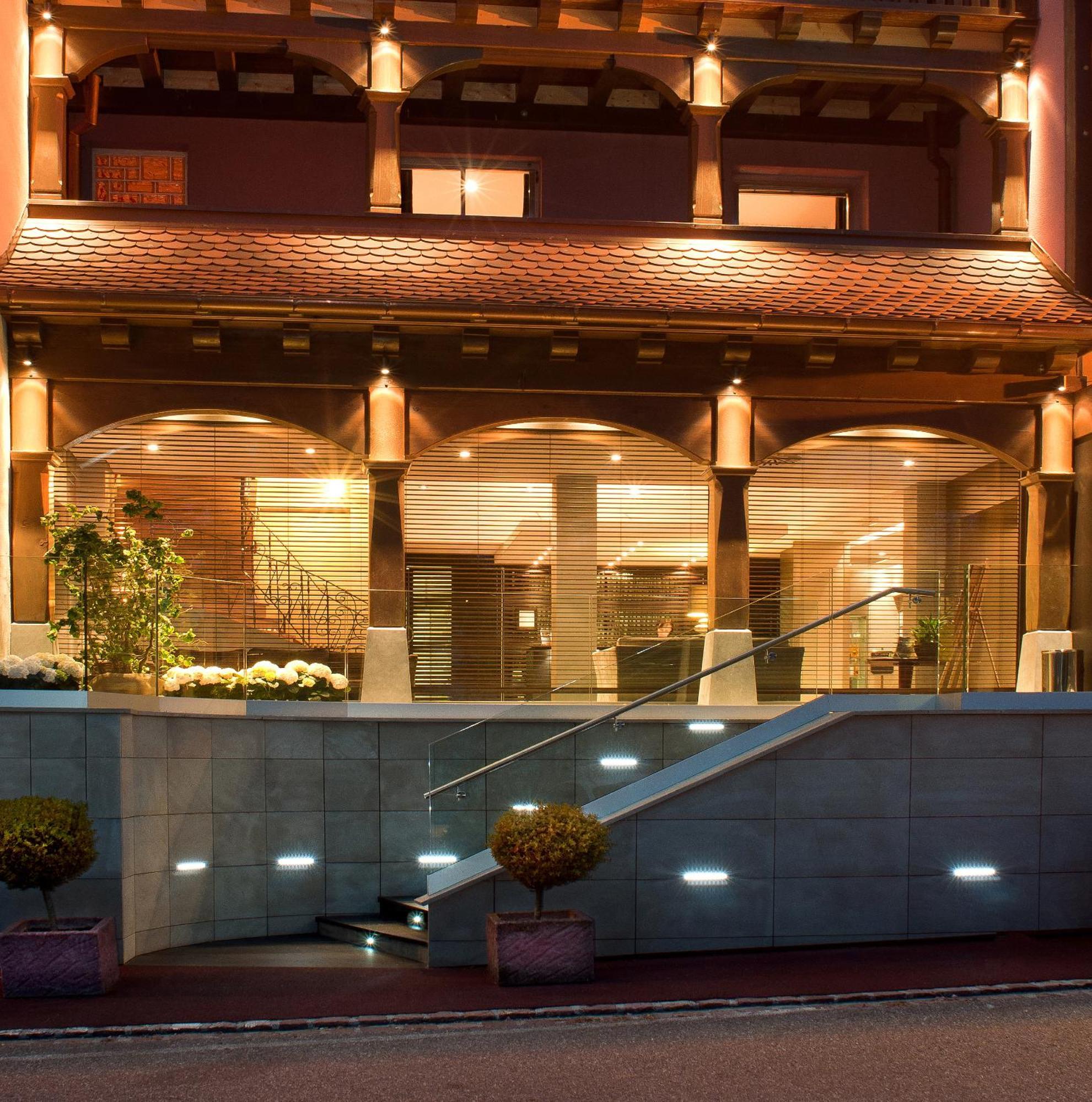Logis Hotel Le Parc & Spa Сент-Ипполит Экстерьер фото